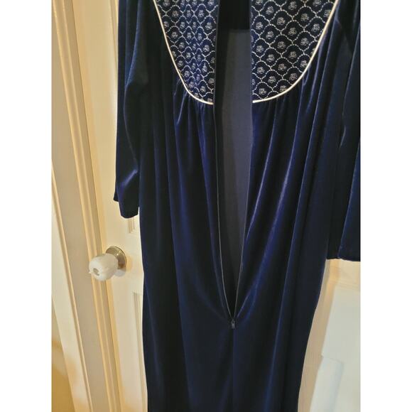 Vintage Large Velvet Lace Sapphire Blue Dressing Gown Robe House Coat Lounger - Picture 4 of 7